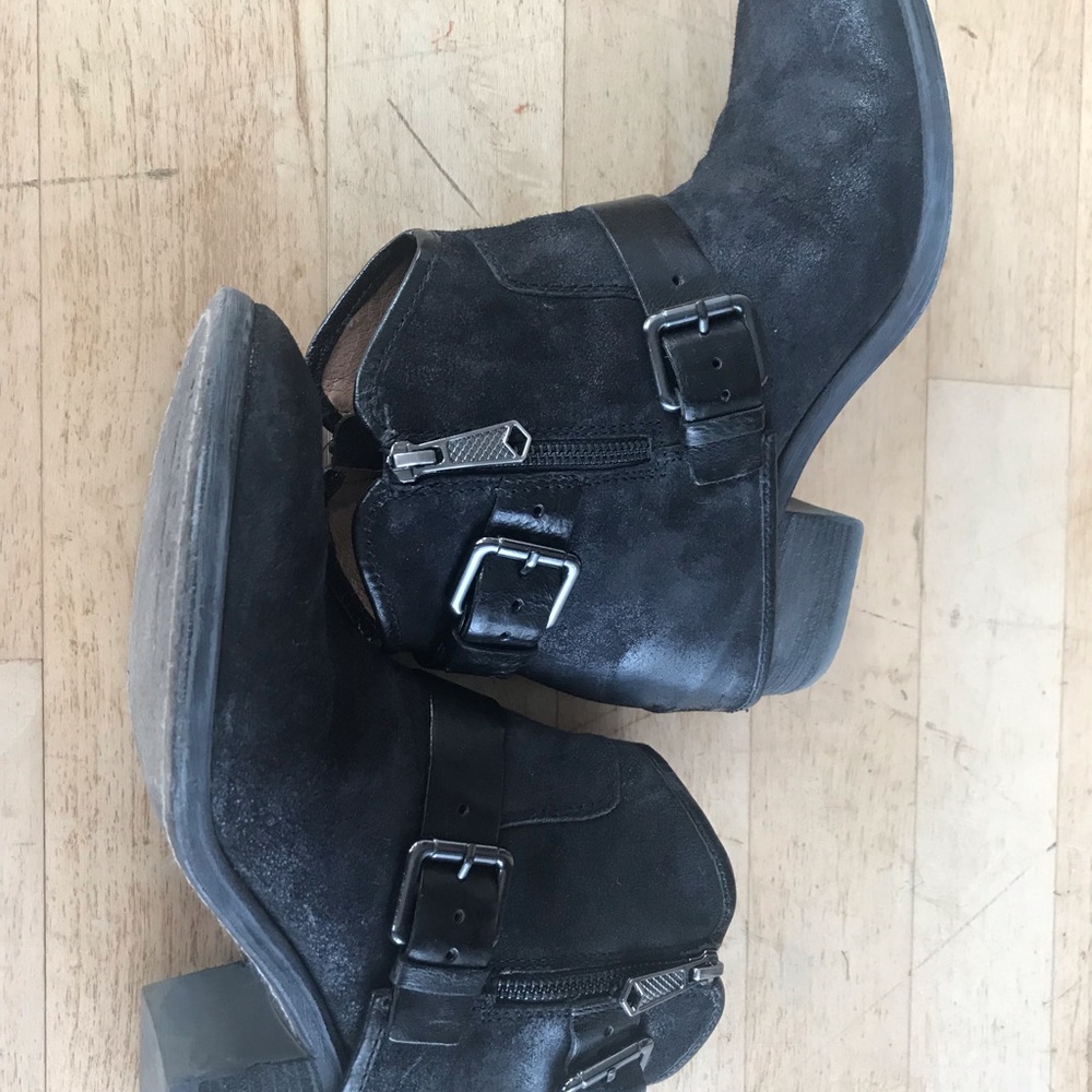 Donald Pliner Black reverse calf booties